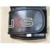 Image 3 : LOT: 3 PAIRE DE GANTS DE BOXE LOGO JKS NOIR/ROUGE GR: ASST