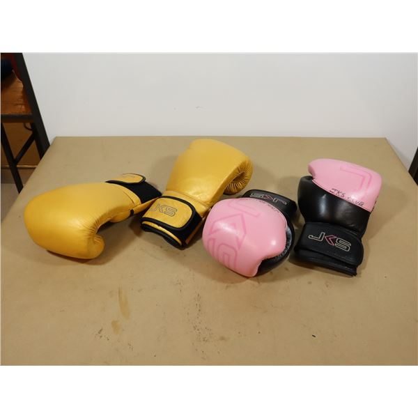 LOT: 2 PAIRE DE GANTS DE BOXE LOGO JKS NOIR/ROSE OR GR: ASST