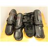 Image 1 : LOT: 4 PAIRES DE PROTÈGE-TIBIAS LOGO JKS NOIR  GR: ASST
