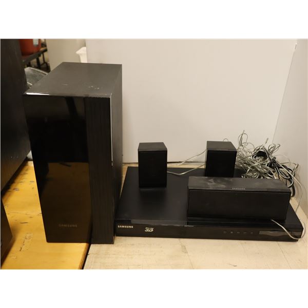 LECTEUR BLU-RAY AVEC ENCEINTES