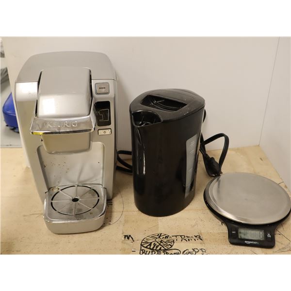 LOT: 3 MINI-ÉLECTROMÉNAGERS
