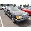 Image 2 : 1992 Mercedes-Benz 300E