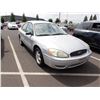 Image 2 : 2004 Ford Taurus