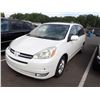 Image 1 : 2004 Toyota Sienna