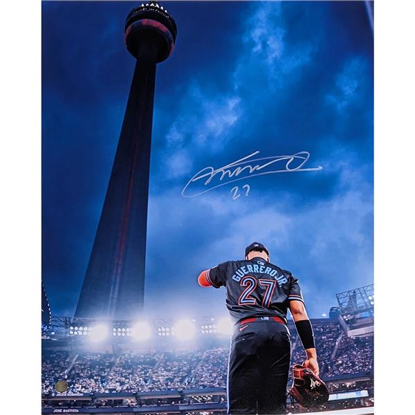 VLADIMIR GUERERRO JR SIGNED 8X10 PHOTO (FROZEN POND COA)