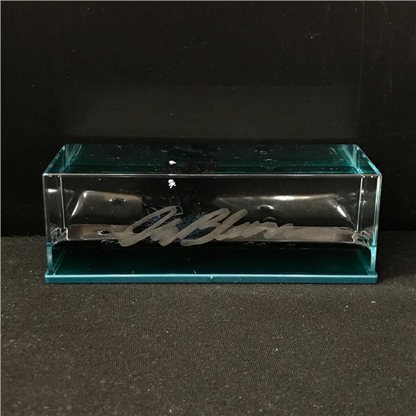 ORLANDO BLOOM SIGNED BLACK PEARL DISPLAY PIECE WWOC COA