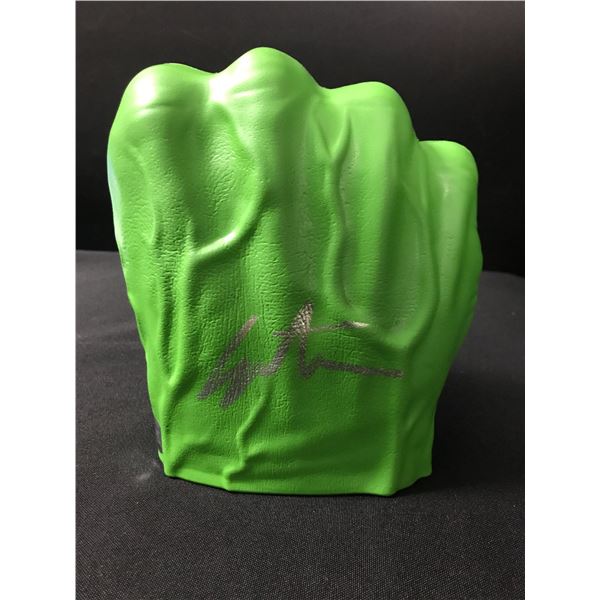 EDWARD NORTON SIGNED HULK HAND WITH COA