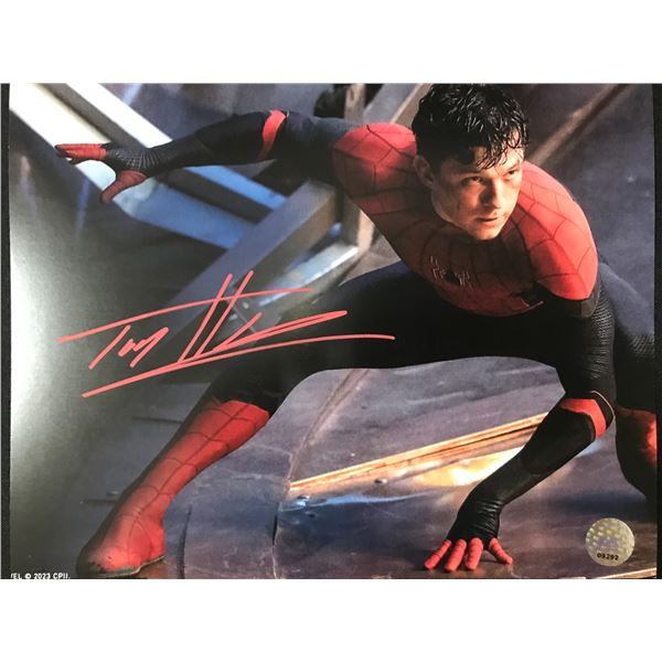 TOM HOLLAND SIGNED SPIDERMAN 8X10 - KB COA