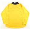 Image 3 : WILLIAM SHATNER SIGNED STAR TREK CAPTAIK KIRK SHIRT