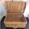 Image 1 : Wicker Picnic Basket