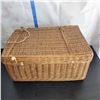 Image 3 : Wicker Picnic Basket