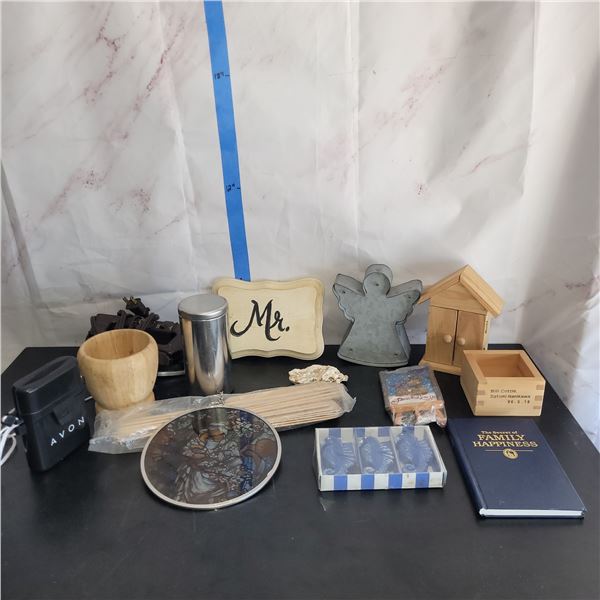 Mixed Home Estate Lot - Take A Peek To See Whats There!