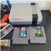 Image 3 : Original Nintendo NES with 2 Controllers, 2 Zappers, Cords and 3 Games