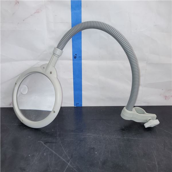 Adjustable Hobby Magnigying Stand