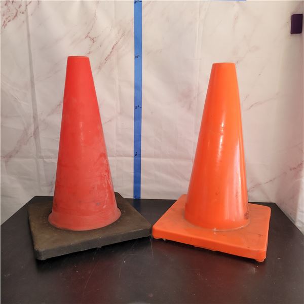 Lot of 2 Full Size Pylons