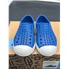 Image 3 : Native Shoes Jefferson Kids Perforated Slip-On Shoes, Size 7, Blue/White