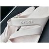 Image 3 : Crocs W11 Women’s Sandals with Branding – Light Pink