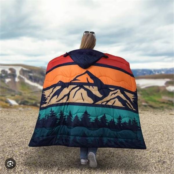 Below Zero wearable outdoor blanket