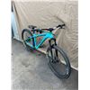 Image 2 : Kona Turquoise Hardtail Mountain Bike with Front Suspension