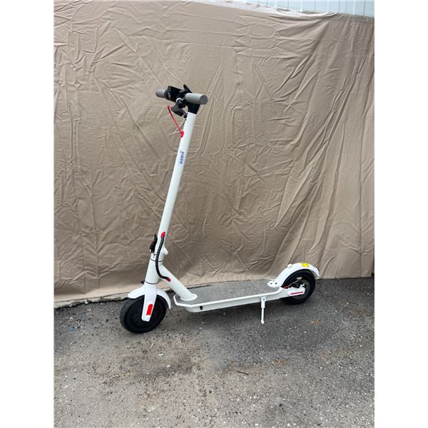 Hover-1 Electric Scooter With Foldable Frame and Rear Disc Brake