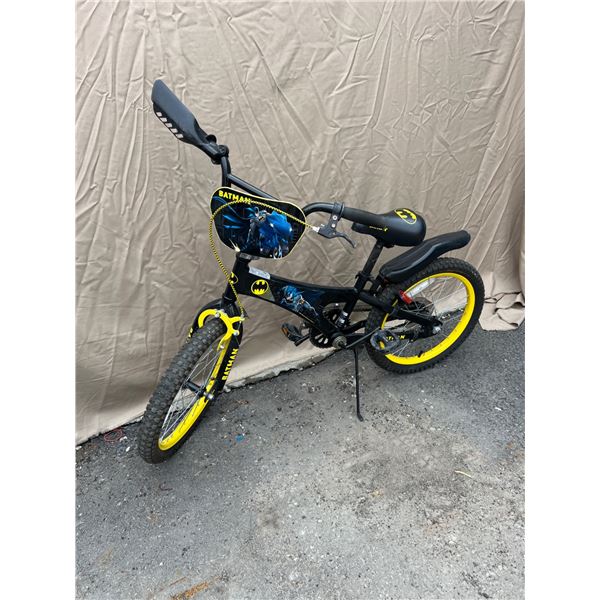 Batman-Themed 20-Inch Kid’s Bicycle with Yellow and Black Accents