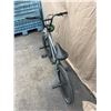 Image 3 : Diamondback Razor Mag Wheel Freestyle BMX Bike with Pegs – 20 Inch Frame