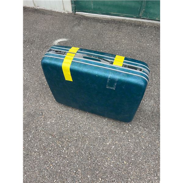 Samsonite Sherbrooke Hard-Shell Suitcase with Floral Interior