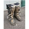 Image 3 : Motocross Helmet, Boots, Gloves, Goggles, and Shin Guards Set