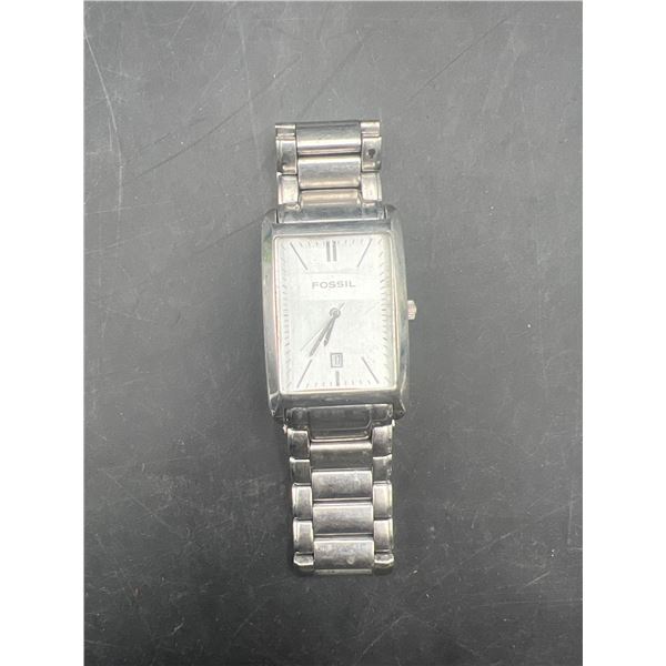 Fossil Quartz Analog Stainless Steel Wristwatch With Date Display