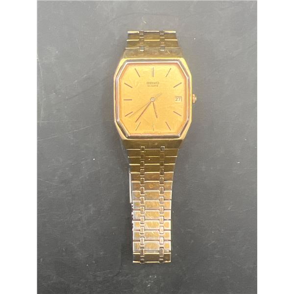 Seiko Quartz Men’s Watch with Gold-Tone Dial and Bracelet