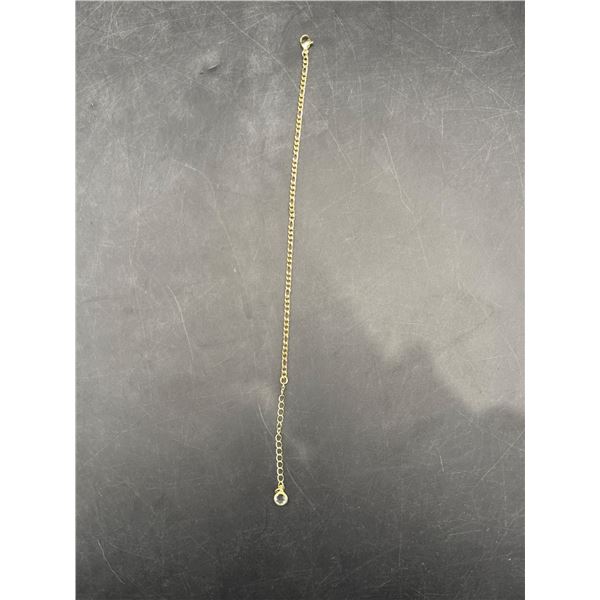 Gold-Tone Chain Bracelet With Clasp Closure
