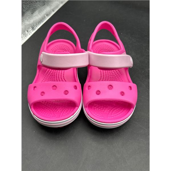 Crocs C7 Kid’s Pink Sandals with Velcro Strap