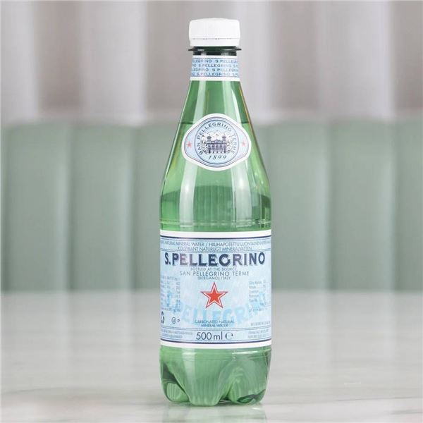San Pellegrino Carbonated Natural Mineral Water 500 mL (Pack of 6)