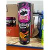 Image 2 : Pringles Scorchin’ BBQ Chips, Medium Spice, 150g, Lot of 12