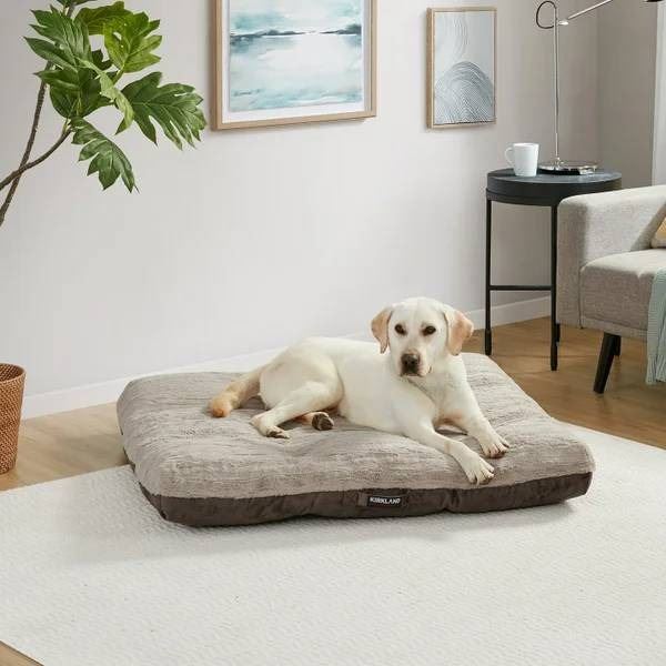 Kirkland Signature Pet Bed with Plush Cushion and Tufted Design