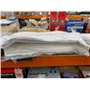Image 2 : George Courey L837 King Size Pillows Lot of 2