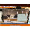 Image 2 : 8 All-Purpose Wine Glasses, Item 1824041