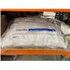 Image 2 : Calvin Klein Premium Luxury Down Alternative Pillow King Size