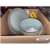 Image 4 : Ceramic Bowls and Plates with Light Blue Glaze