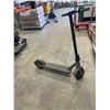 Image 3 : Blutron Electric Scooter with Hand Brake and Foldable Design