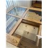 Image 2 : Glass Inlaid Coffee Table