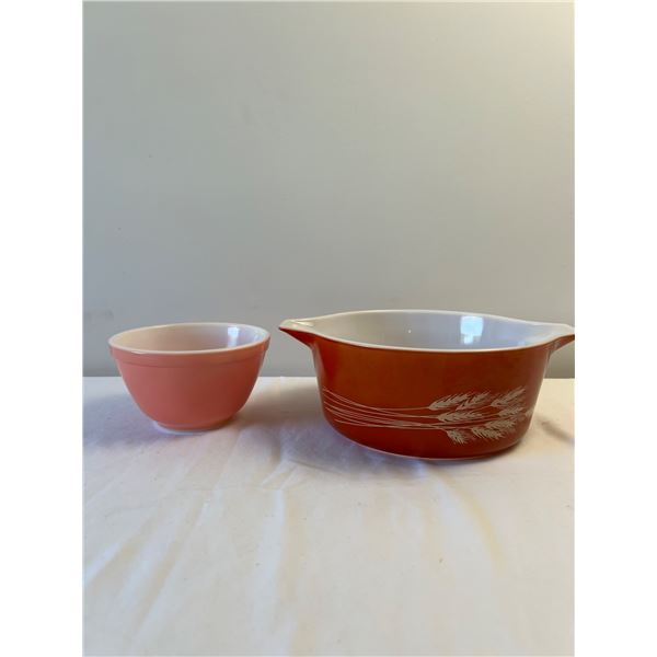 Vintage Pyrex Dishes