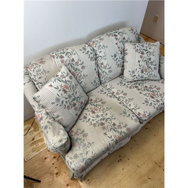 Sklar-Pepper Floral Fabric Sofa