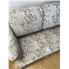Image 3 : Sklar-Pepper Floral Fabric Sofa