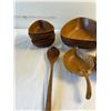 Image 2 : Carved Wooden Bowls