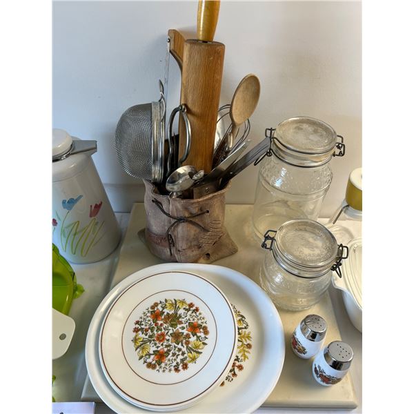 Assorted Kitchenware