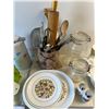 Image 1 : Assorted Kitchenware