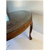 Image 4 : Ornately Carved Elephant Table