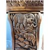Image 3 : Ornately Carved Elephant Table