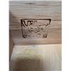 Image 5 : "Vilas" Made in Canada China Cabinet